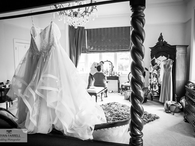 Andrew and Lisa&apos;s Wedding in Cheltenham, Gloucestershire 6