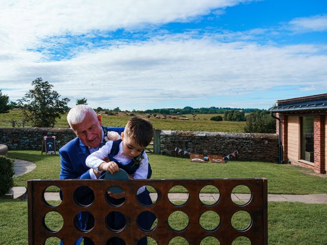 Craig and Kim&apos;s Wedding in Weedon Beck, Northamptonshire 4