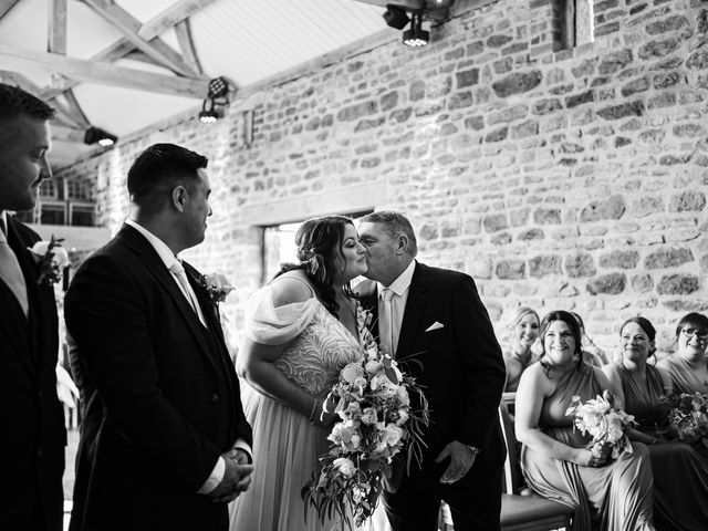 Craig and Kim&apos;s Wedding in Weedon Beck, Northamptonshire 7