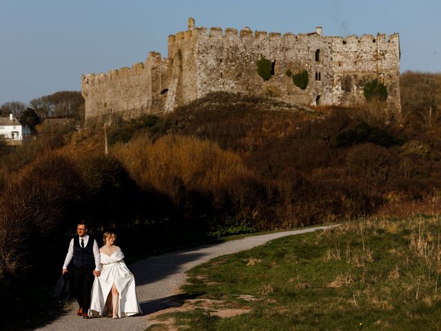 Robin and Erin&apos;s Wedding in Tenby, Pembrokeshire 1