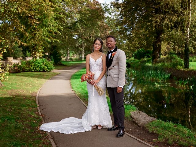 Annie and Theo&apos;s Wedding in Bourton on the Water, Gloucestershire 1