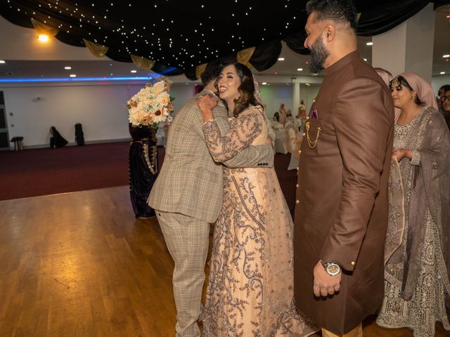 Osama and Humaira&apos;s Wedding in Birmingham, West Midlands 18