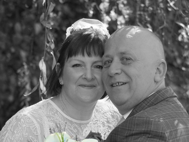 Peter and Jayne&apos;s Wedding in Allington , Lincolnshire 7