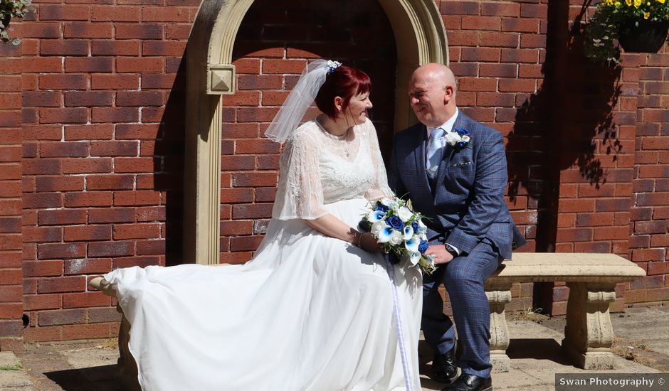 Peter and Jayne's Wedding in Allington , Lincolnshire