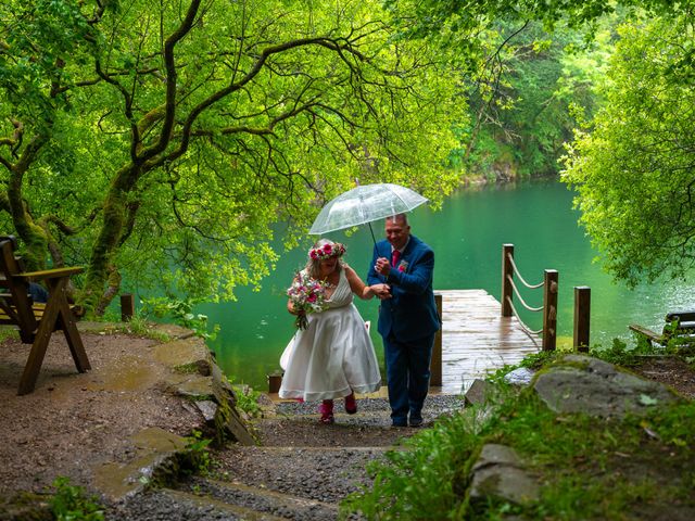 Markus and Tracy&apos;s Wedding in Bodmin, Cornwall 118