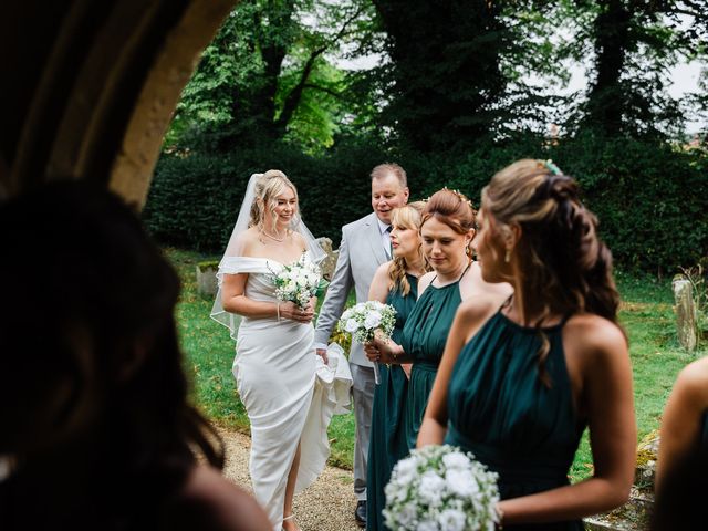 Reece and Ellen&apos;s Wedding in Lechlade, Gloucestershire 13