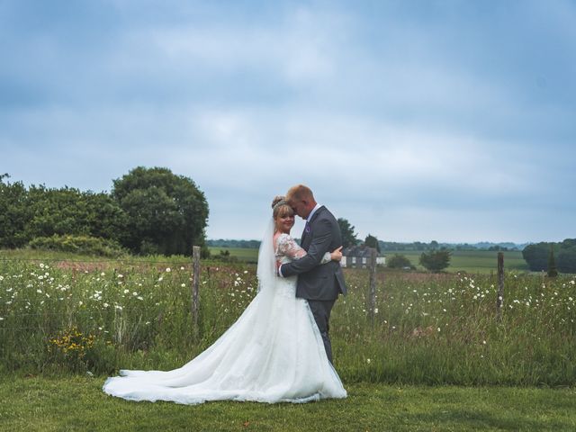 Sophie and Andrew&apos;s Wedding in Faversham, Kent 28