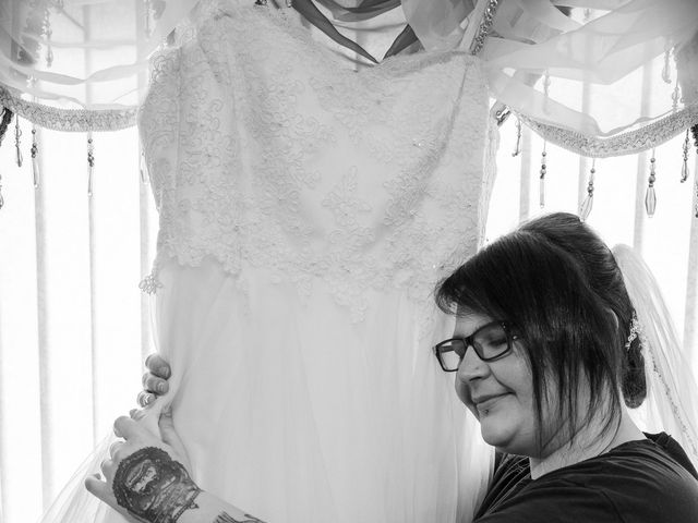 Hussein and Rachel's Wedding in Arnold, Nottinghamshire 11