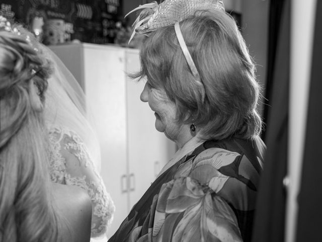 Hussein and Rachel's Wedding in Arnold, Nottinghamshire 18