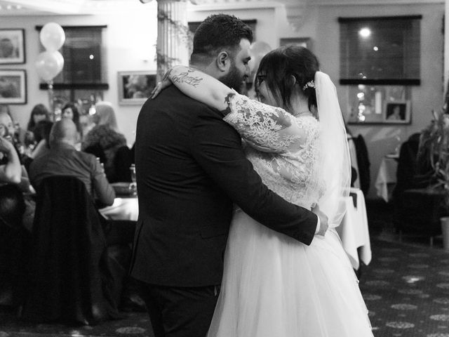 Hussein and Rachel's Wedding in Arnold, Nottinghamshire 48
