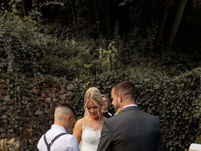 Tara and Rikki&apos;s Wedding in Nr Stone, Staffordshire 18