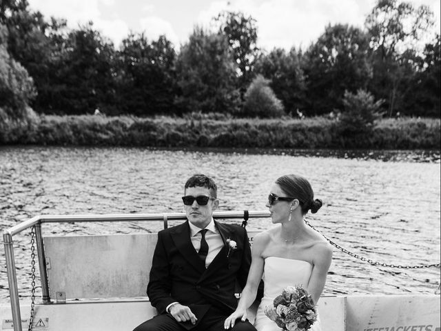 Rebecca and Gareth&apos;s Wedding in Twickenham, Middlesex 24
