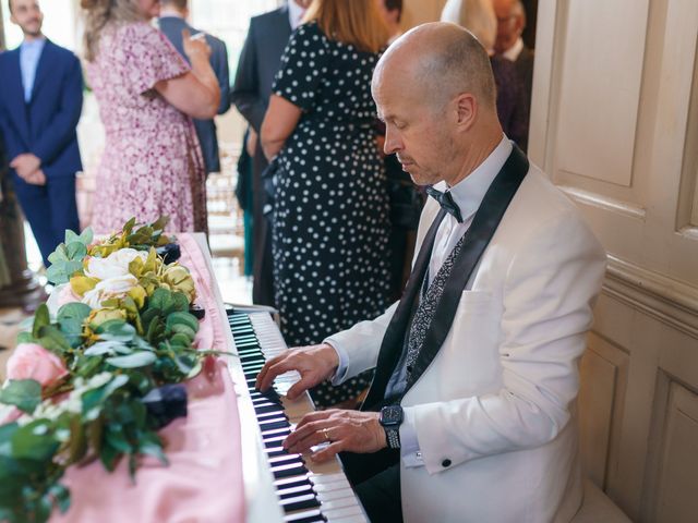Natalia and Bradley&apos;s Wedding in Buckingham, Buckinghamshire 3