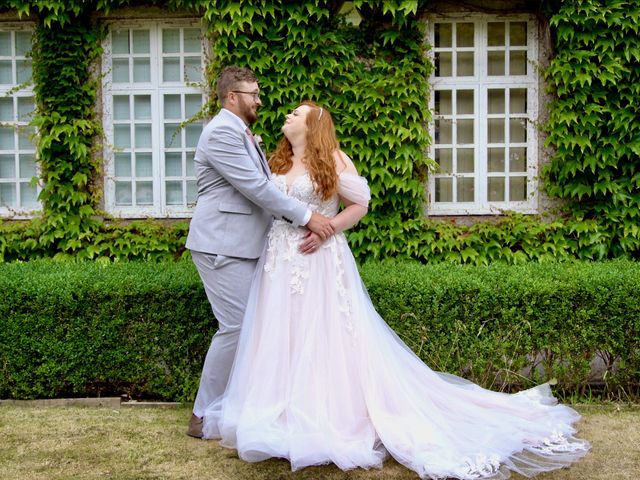 Lewis and Charlotte&apos;s Wedding in Christchurch, Dorset 4