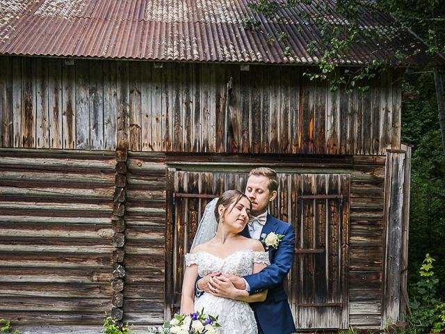 Oskar and Linnea's Wedding in Notts, Nottinghamshire 33