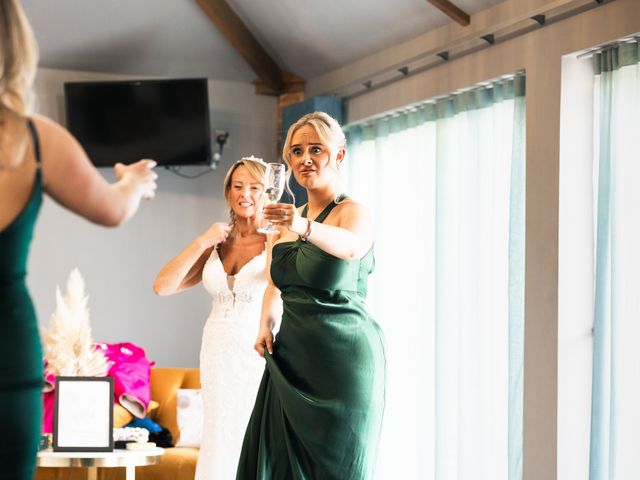 MIKE and VANESSA's Wedding in Willerby, East Riding of Yorkshire 59