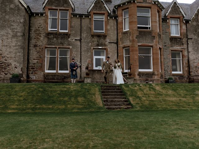 Tobias and Leonie&apos;s Wedding in Dingwall, Ross-shire 8