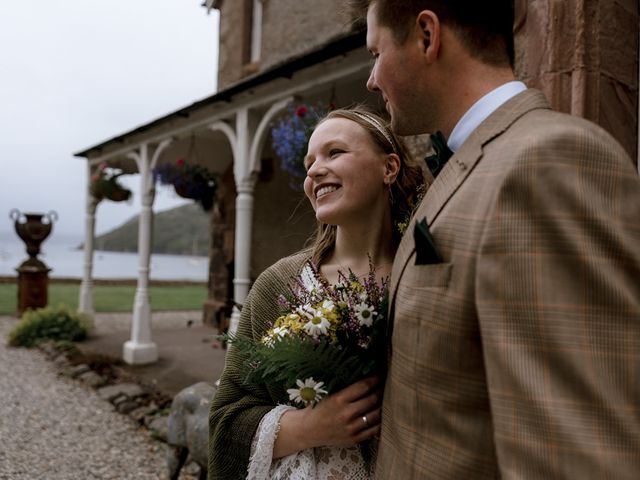 Tobias and Leonie&apos;s Wedding in Dingwall, Ross-shire 33
