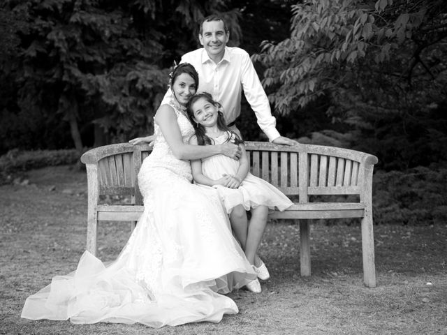 Rob and Edyta&apos;s Wedding in Great Missenden, Buckinghamshire 17