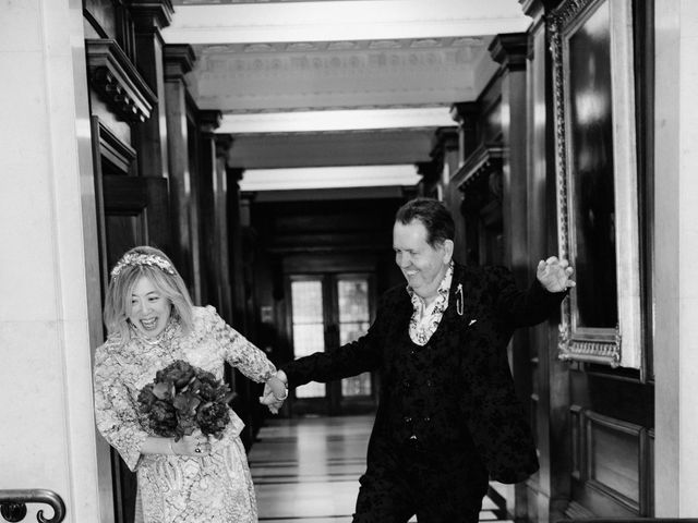 Paul and Daria's Wedding in Marylebone, West Central London 21