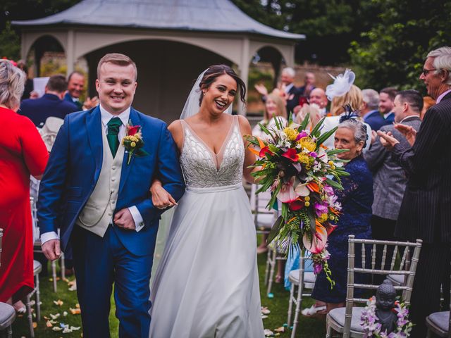 Matt and Jazmin&apos;s Wedding in Lynsted, Kent 17