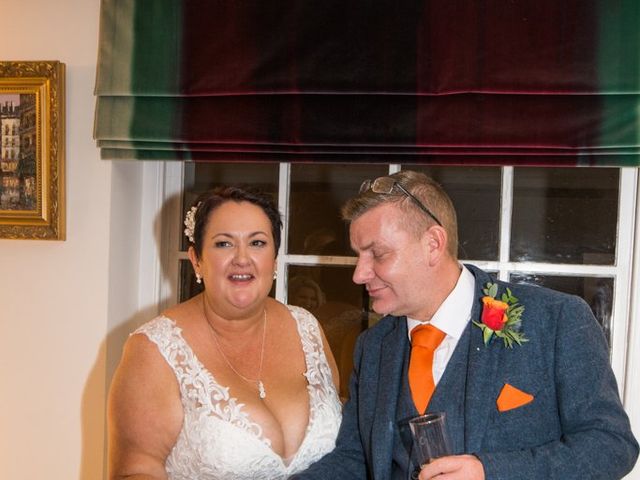 Sue and Carl&apos;s Wedding in Rugby, Warwickshire 7