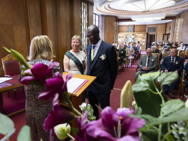 Steve and Fiona's Wedding in Luton, Bedfordshire 2