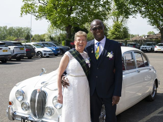 Steve and Fiona's Wedding in Luton, Bedfordshire 24