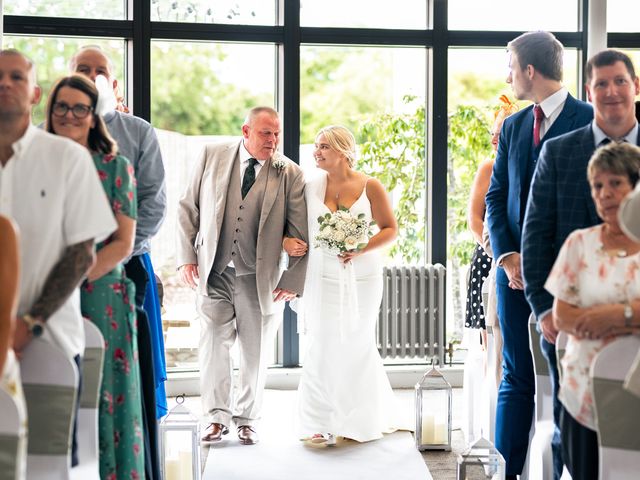 NATALIE and ELISHA's Wedding in Hull, East Riding of Yorkshire 60