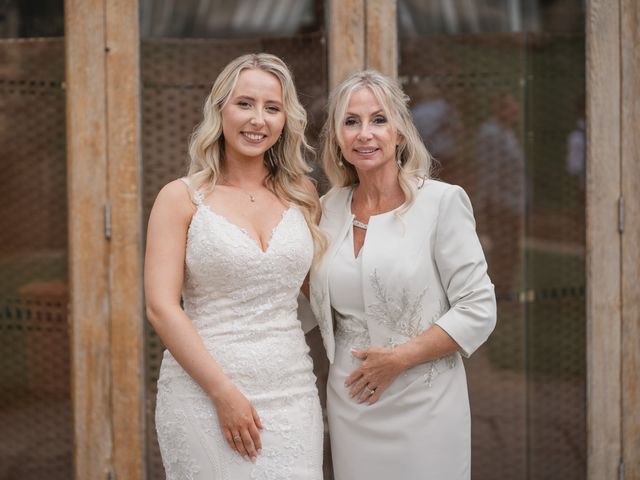 Scott  and Paige&apos;s Wedding in Gloucester, Gloucestershire 9