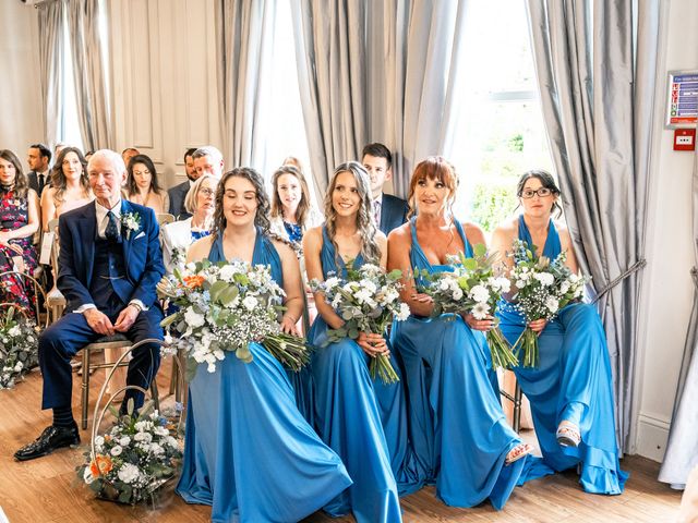 Keith and Pippa's Wedding in Hull, East Riding of Yorkshire 113