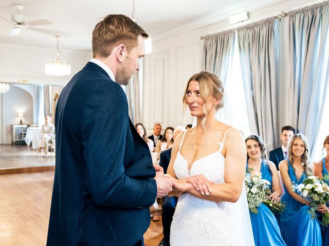 Keith and Pippa's Wedding in Hull, East Riding of Yorkshire 119