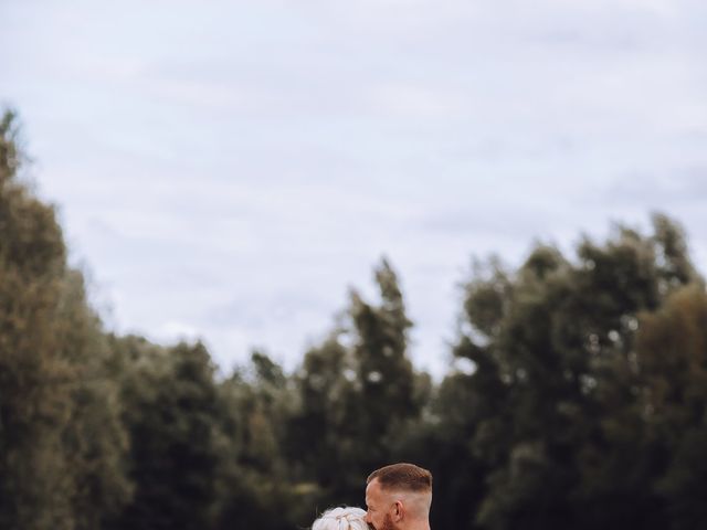 Jack and Hannah&apos;s Wedding in Weybridge, Surrey 14