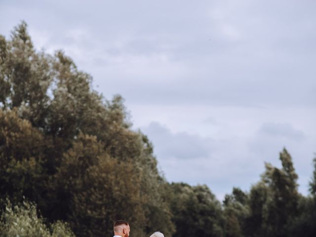 Jack and Hannah&apos;s Wedding in Weybridge, Surrey 25