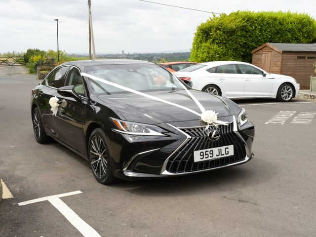 Darren and Joanne's Wedding in Oldham, Greater Manchester 8