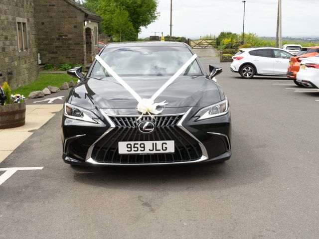 Darren and Joanne's Wedding in Oldham, Greater Manchester 9