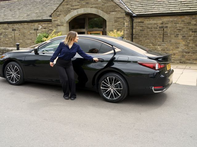 Darren and Joanne's Wedding in Oldham, Greater Manchester 10