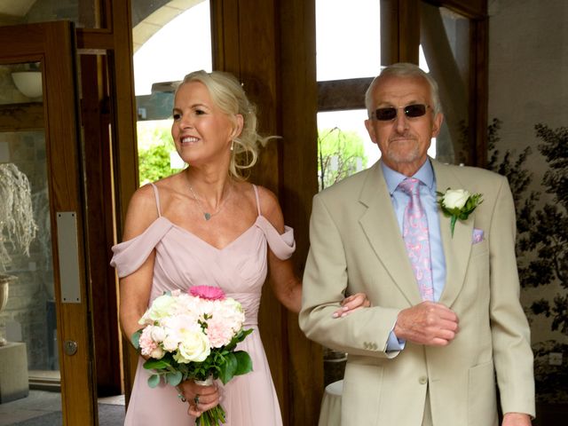 Darren and Joanne's Wedding in Oldham, Greater Manchester 22