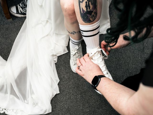 ROB and LOTI's Wedding in Hull, East Riding of Yorkshire 31