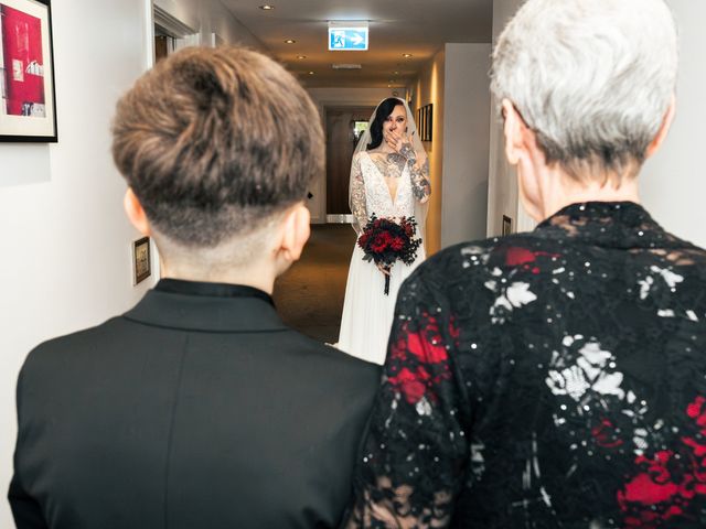 ROB and LOTI's Wedding in Hull, East Riding of Yorkshire 38