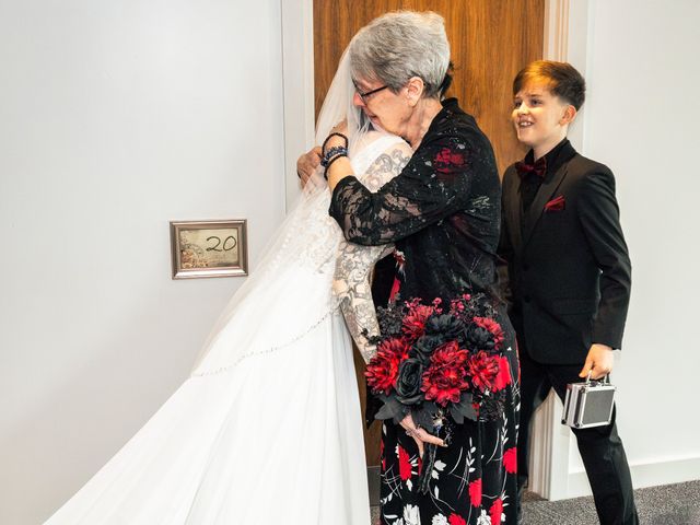ROB and LOTI's Wedding in Hull, East Riding of Yorkshire 39