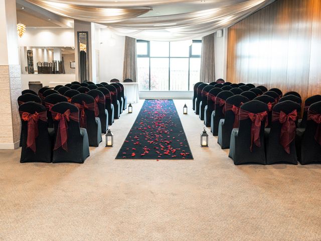 ROB and LOTI's Wedding in Hull, East Riding of Yorkshire 44