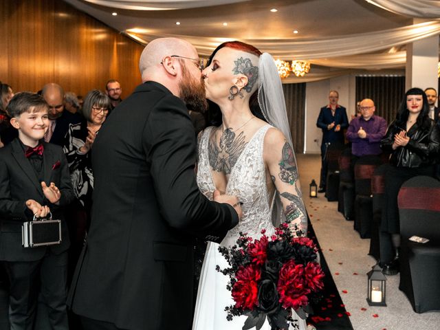ROB and LOTI's Wedding in Hull, East Riding of Yorkshire 60