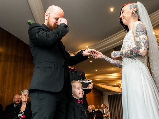 ROB and LOTI's Wedding in Hull, East Riding of Yorkshire 84
