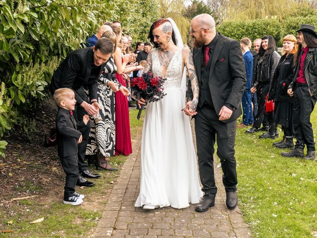 ROB and LOTI's Wedding in Hull, East Riding of Yorkshire 110