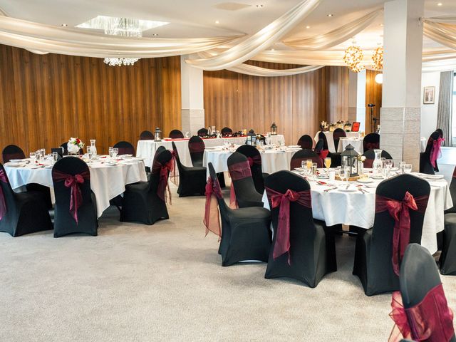ROB and LOTI's Wedding in Hull, East Riding of Yorkshire 114