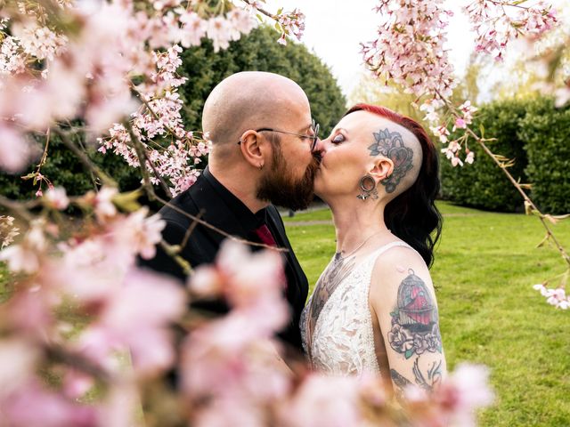 ROB and LOTI's Wedding in Hull, East Riding of Yorkshire 219