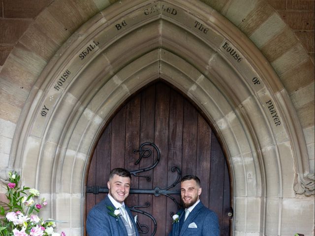 Sian and Matt&apos;s Wedding in Aldridge, West Midlands 5