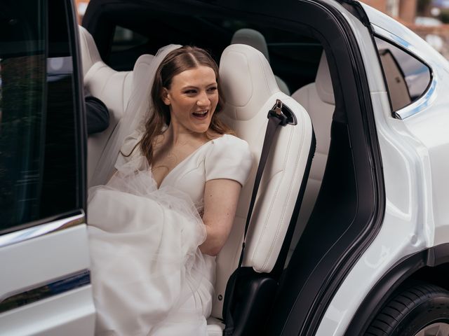 Jamie and Anna's Wedding in Liverpool, Merseyside 9