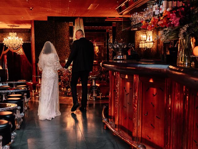 Mike and Amber's Wedding in Beaconsfield, Buckinghamshire 20